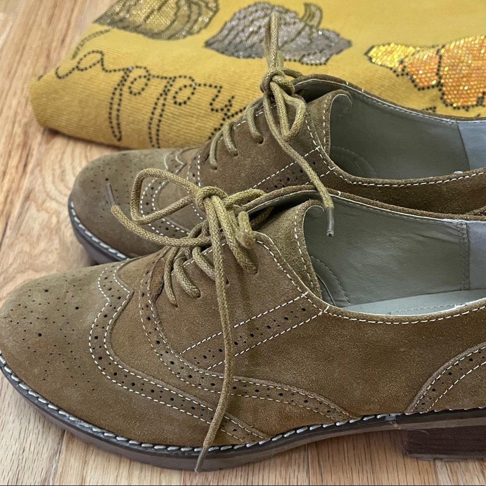 Suede oxfords